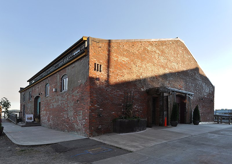 File:Port Townsend - Clam Cannery Hotel pano 01.jpg