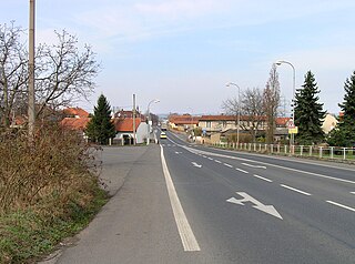 Silnice II/608 v Postřižíně