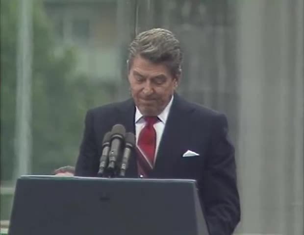 ملف:President Ronald Reagan's Speech at the Berlin Wall, June 12, 1987.webm