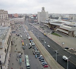 Privokzalnaya-Platz, Minsk, Weißrussland p1 crop.jpg