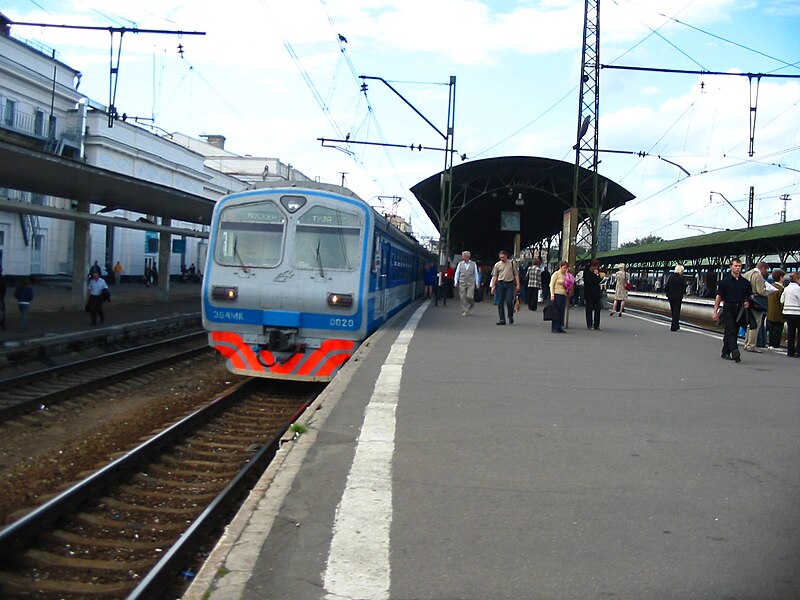 File:RZD ED4MK-0020 2004-08 Kursky railway station 1092676430.jpg