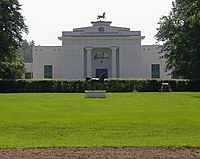 The facade at the Mecklenburg-Vorpommern State Stud of Redefin Redefin Reithalle.jpg