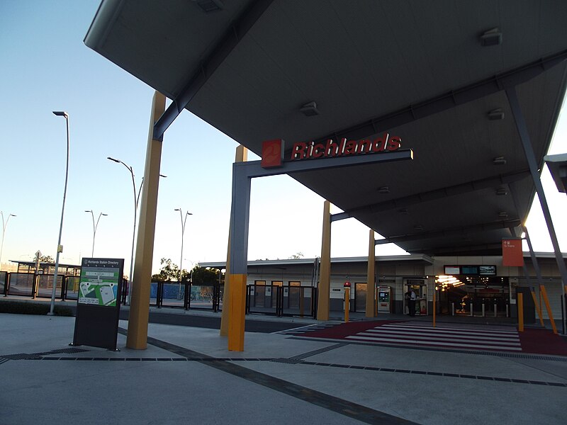 File:Richlands Railway Station, Queensland, June 2012.JPG