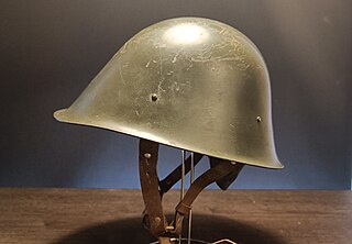 <span class="mw-page-title-main">Romanian M73 helmet</span> Romanian M73 helmet