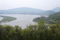 Lake Rożnów httpsuploadwikimediaorgwikipediacommonsthu