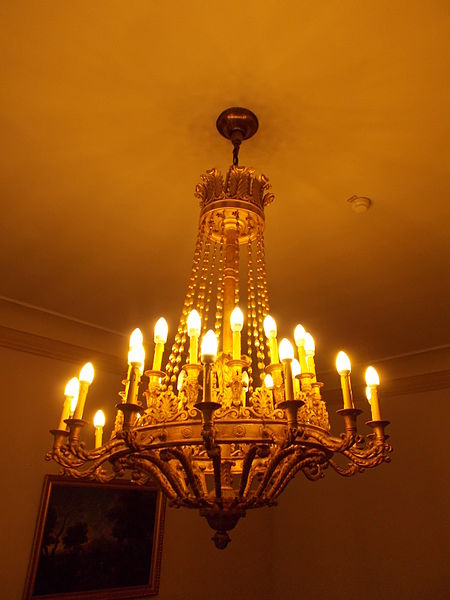 File:Rudnyánszky mansion. R 23. Wooden chandelier, early 19th cent. - Budapest.JPG