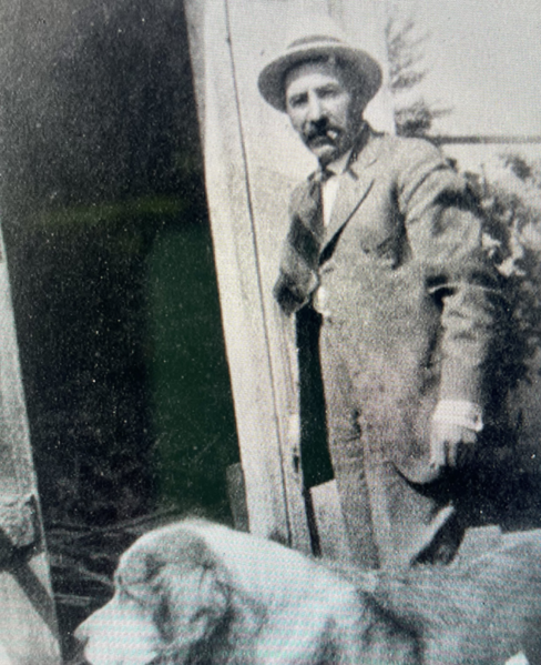 File:SM Friedman with dog.png