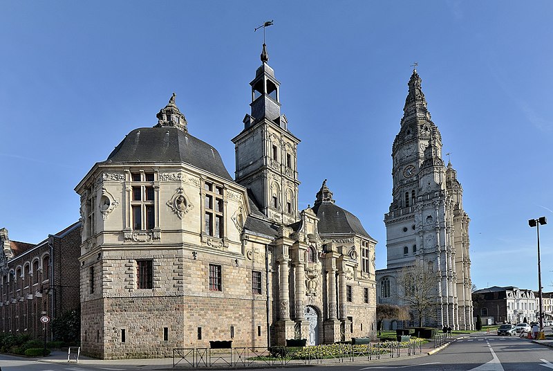 File:Saint-Amand-les-Eaux (Nord) - Abbaye de Saint-Amand - Anciens pavillons d'entrée - Echevinage - 43357399181.jpg