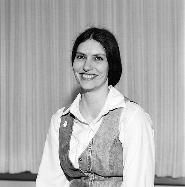 File:Seattle City Light lineworker apprentice Megan Cornish, circa 1974 (50271875773).jpg