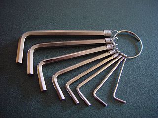 <span class="mw-page-title-main">Hex key</span> Driver for hexagonal socketed bolts or screws
