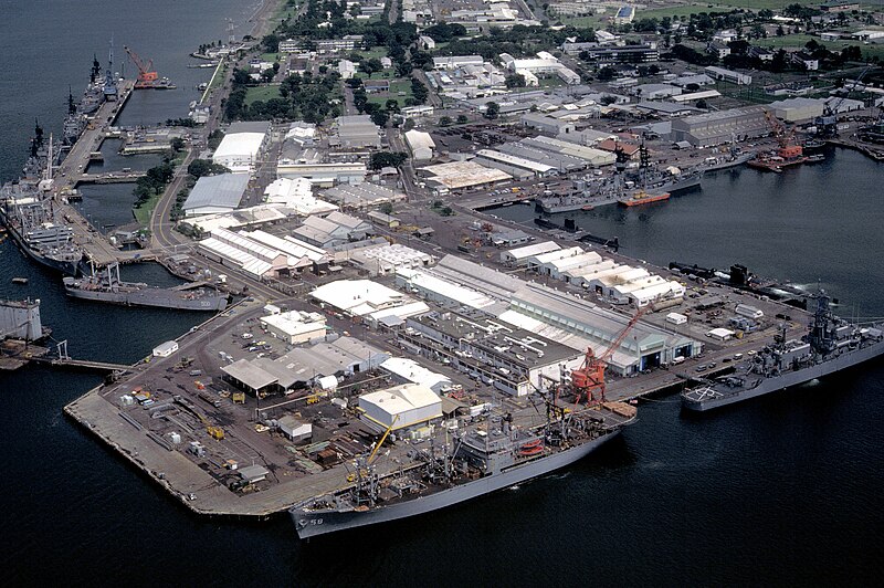 File:Ships docked at the U.S. Naval Station Subic Bay, Philippines, on 28 August 1981 (6352680).jpg