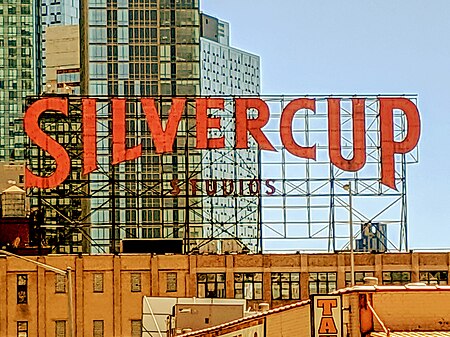 Silvercup sign 20190519 130130