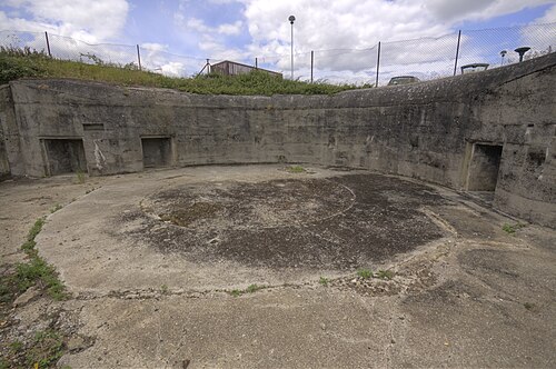 Slough Fort left wing battery.jpg