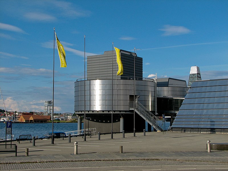 File:Stavanger - Norwegian Petroleum Museum.JPG