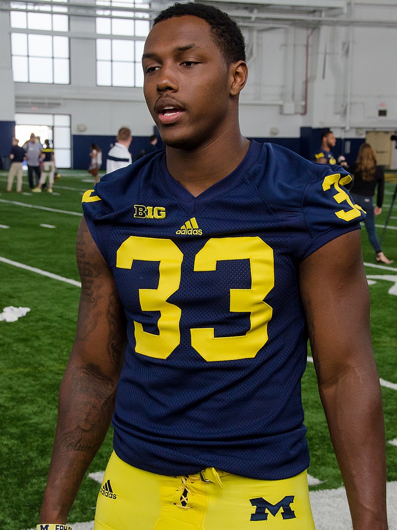 File:Taco Charlton (14693338530) (1).jpg - Wikipedia