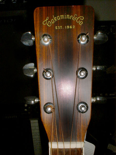 File:Takamine Dreadnaught Series Acoustic guitar 1 headstock.jpg