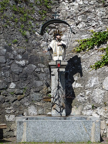 File:Telfs-Brunnen-HlFranzXaver.JPG