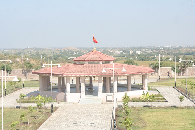 File:Temple in kagvad.jpg