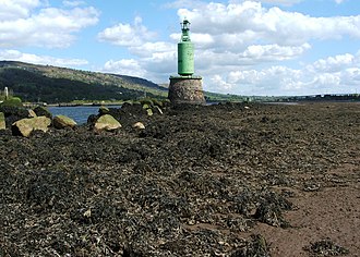 The Lang Dyke (Erskine Bridge in background) The Lang Dyke (geograph 1940903).jpg