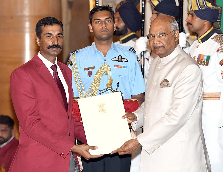 File:The President, Shri Ram Nath Kovind presenting the Arjuna Award, 2018 to Col. Ravi Rathore for Polo, in a glittering ceremony, at Rashtrapati Bhavan, in New Delhi on September 25, 2018.JPG