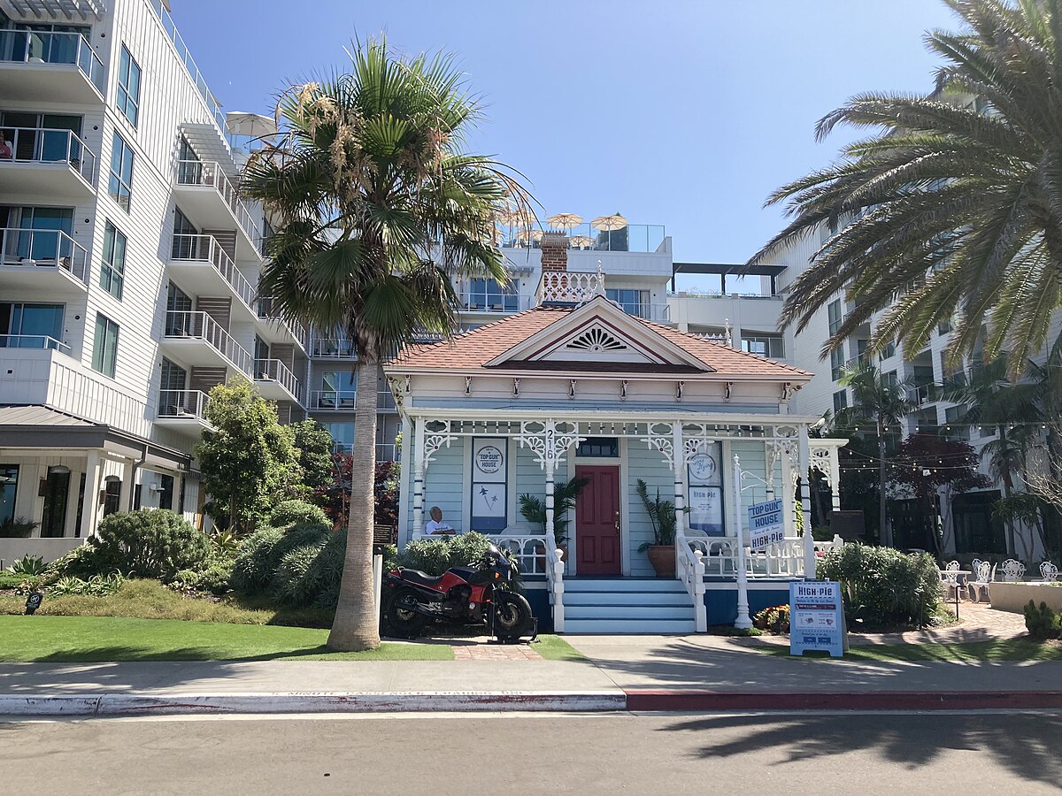 The 'Top Gun' House Is Now a Stylish Restaurant—See Inside