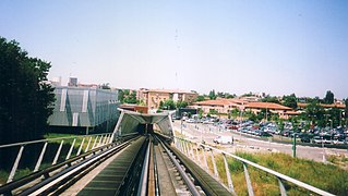 Fin du viaduc et entrée du tunnel en direction de la station Argoulets.