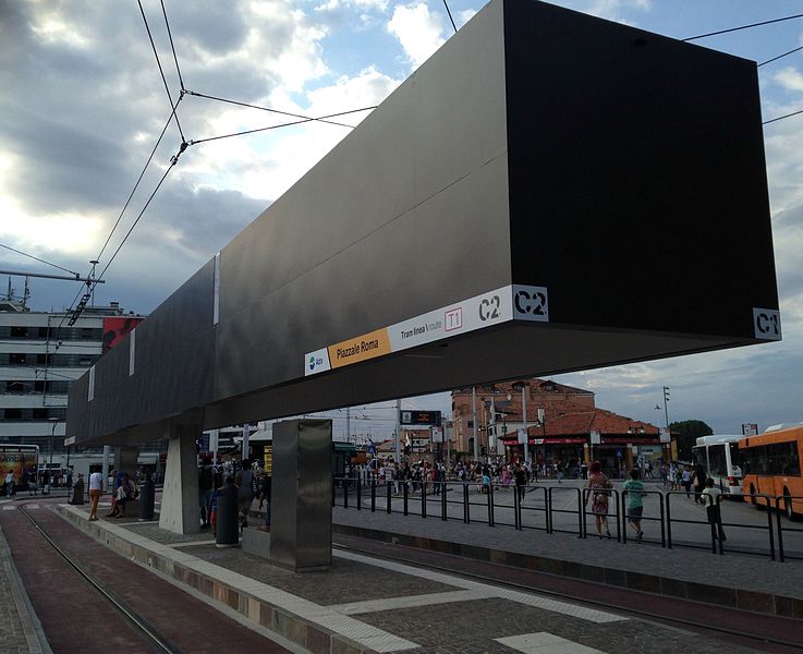 File:Tram station Piazzale Roma Venice ACTV.jpg