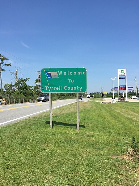 File:Tyrell County Line.jpg