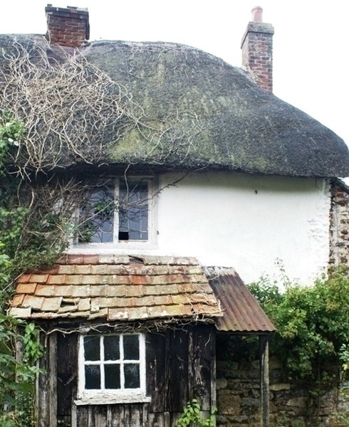 File:Uninhabited cottage at Cockles - geograph.org.uk - 366172.jpg