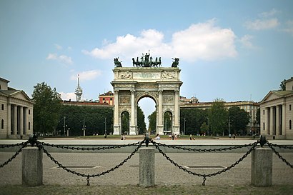 Come arrivare a Arco Della Pace con i mezzi pubblici - Informazioni sul luogo