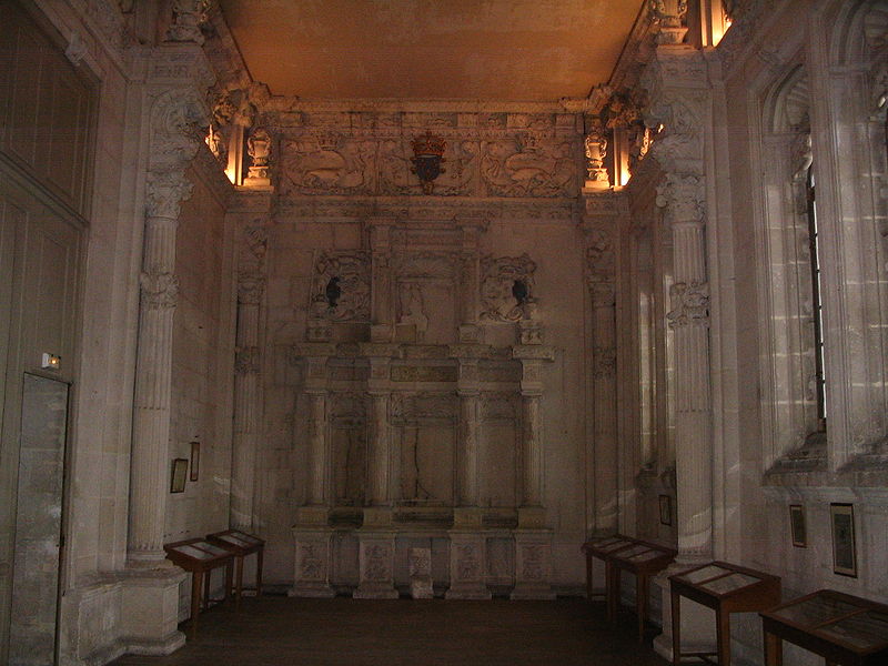 File:Villers-Cotterêts - Château François Ier - Chapel - 1.jpg