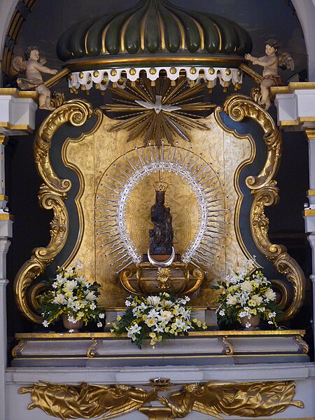 File:Virgen-de-atocha-madrid-1.jpg