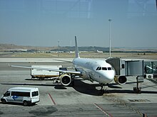 File:Vueling_Airlines_A320-214_(EC-JAB)_at_Madrid-Barajas_Airport.jpg