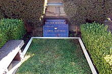 Matthau's gravesite