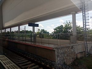 Wanning Railway Station 20150501 105206.jpg