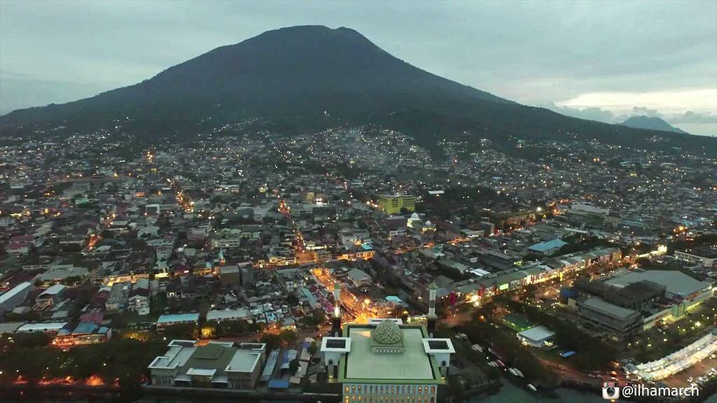 Wonderful Ternate. North Maluku. Indonesia.mp4 20150927 094807.400