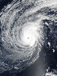 最盛期の台風第2号（2月25日）