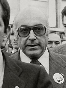 (Manuel Clavero Arévalo) Adolfo Suárez en plena campaña de la UCD, en Sevilla. Pool Moncloa. 18 de febrero de 1979 (cropped).jpeg