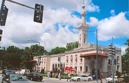 The Islamic Center of Washington (founded 1953), one of the early mosques in the United States. Its qibla faces the northeast in line with astronomical calculations.[90]