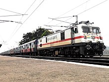 12717 Ratnachal Express at Marripalem 05.jpg