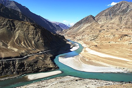 Tập tin:13-10-08 217 CONFLUENCE OF INDUS RIVER N.jpg