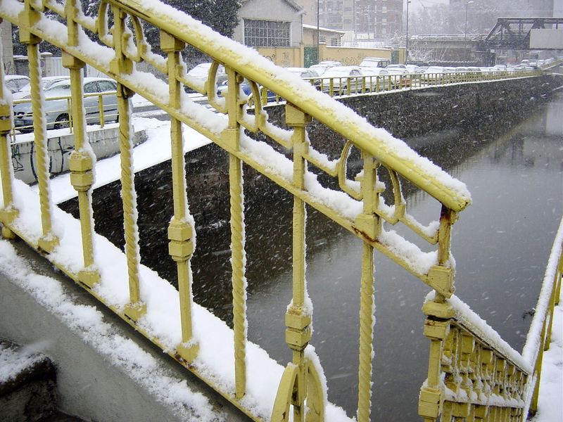 File:1383 - Neve a Milano - Foto Giovanni Dall'Orto 28-Dec-2005.jpg