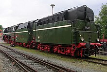 18 201 mit Doppeltender 2017 in Meiningen