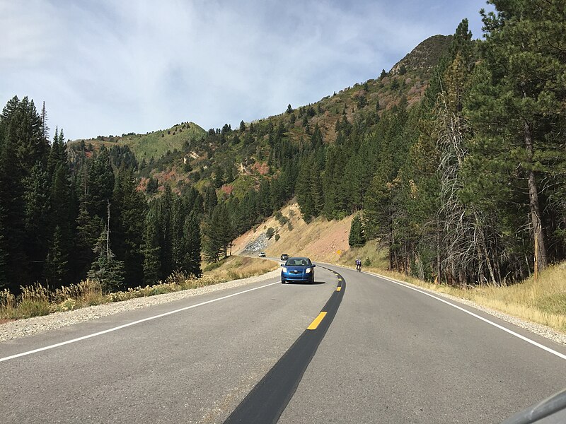 File:2015-09-29 12 10 29 View west along Big Cottonwood Canyon Road (Utah State Route 190) about 10.7 miles east of Interstate 215 in Salt Lake County, Utah.jpg
