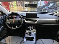 2017 Hongqi H5 interior.jpg