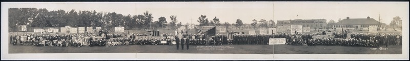 File:4th Liberty Loan parade, St. Helena Training Station LCCN2007664295.tif