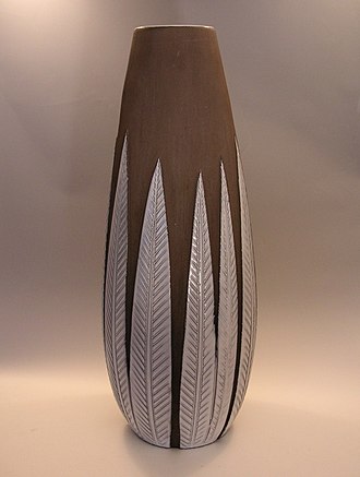 Anna-Lisa Thomson "Paprika" vase, 1948 A.L.T. Paprika.jpg