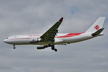 Airbus A330-200 (Air Algérie) (8917130441).jpg