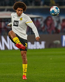 Witsel playing for Borussia Dortmund in 2021