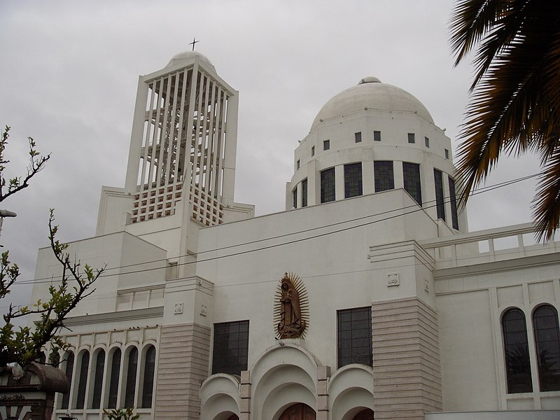 File:Ambato Basilica Downtown Ambato.JPG